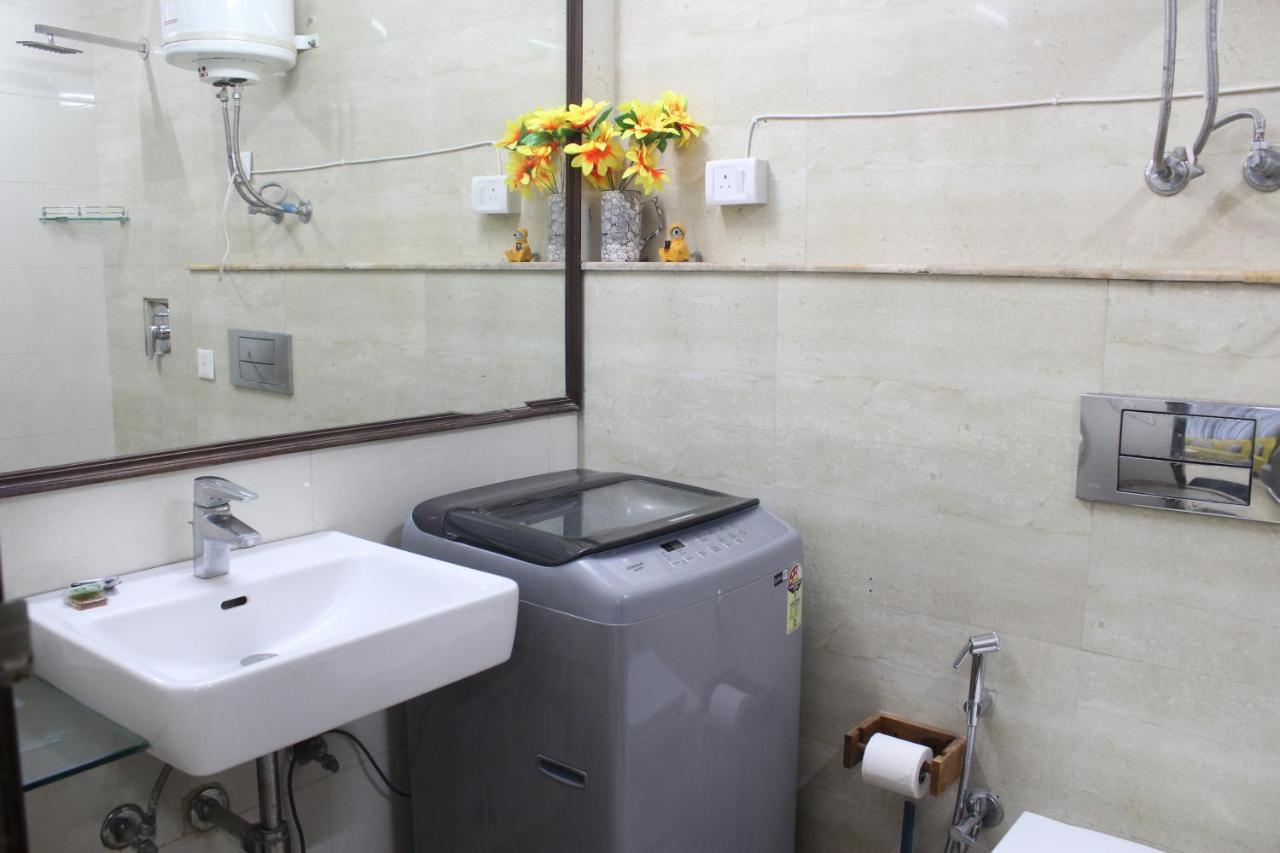 Apartment Spacious 1bhk Prime Location W/ 2 Baths